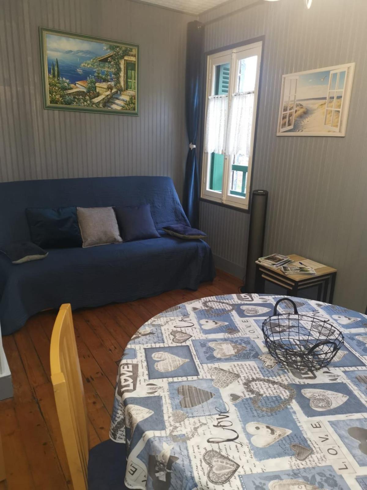 Appartement Avec Balcon Au 1Er Etage Vue Laterale Mer A 50 Metres De La Plage A Mers Les Bains. Экстерьер фото